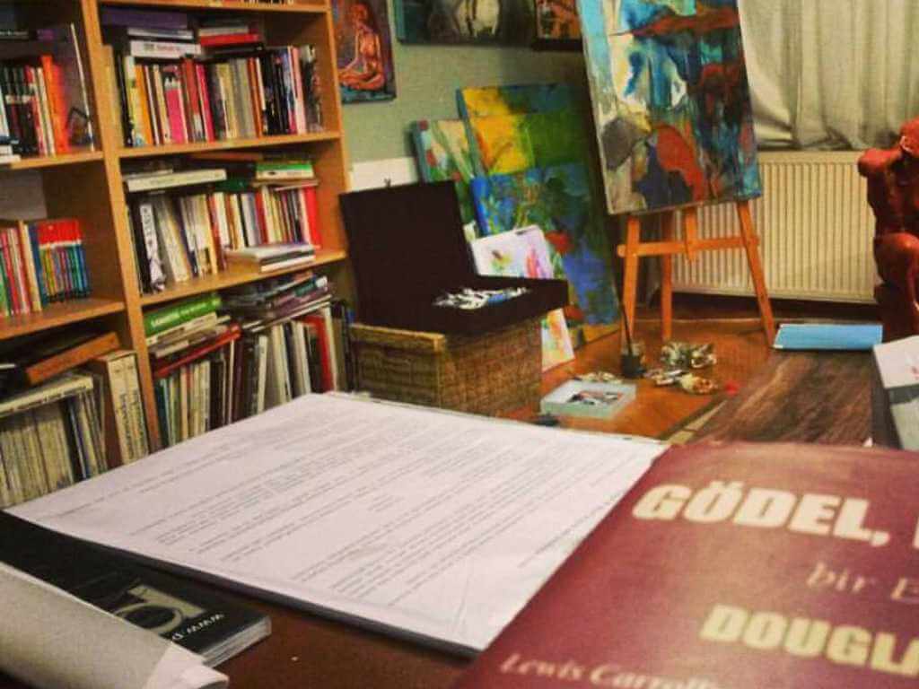 Atölyeden Kareler 5 Özge Koz Sanat Atölyesi — Bahçelievler atölye ortamı 5